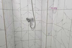 Біля Замку 15