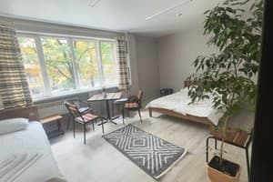 Біля Замку 27