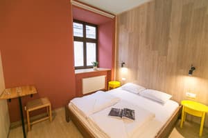 Хостел Dream Hostel Lviv. Стандарт двухместный с санузлом 1