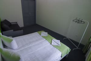 Хостел Family Hostel Lviv. Стандарт двухместный Green 2