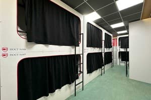 Хостел Fire Station Hostel. Место в общем 16-местном номере  3