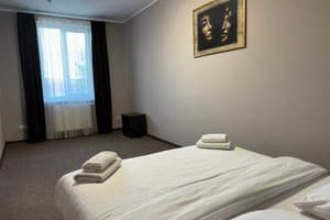 Львовский 15