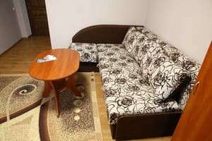 Мини-отель Львовский. Люкс двухместный + 2  с душем (двухкомнатный) 2