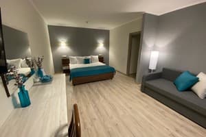 Отель Писанка СПА&Hotel. Люкс 6-местный двухкомнатный 2