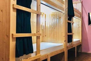 Хостел Sunday mini hostel. Место в общем 10-местном номере  1